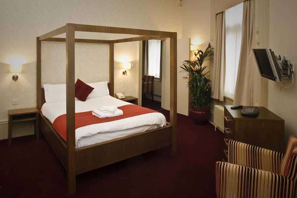 The Crown Hotel Harrogate Esterno foto
